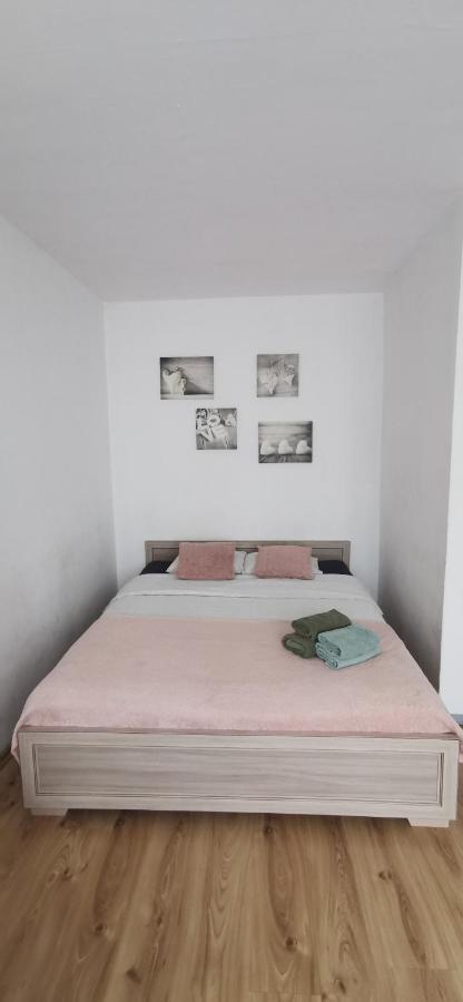 Kawalerka Z Balkonem 27 Daire Çestohova Dış mekan fotoğraf