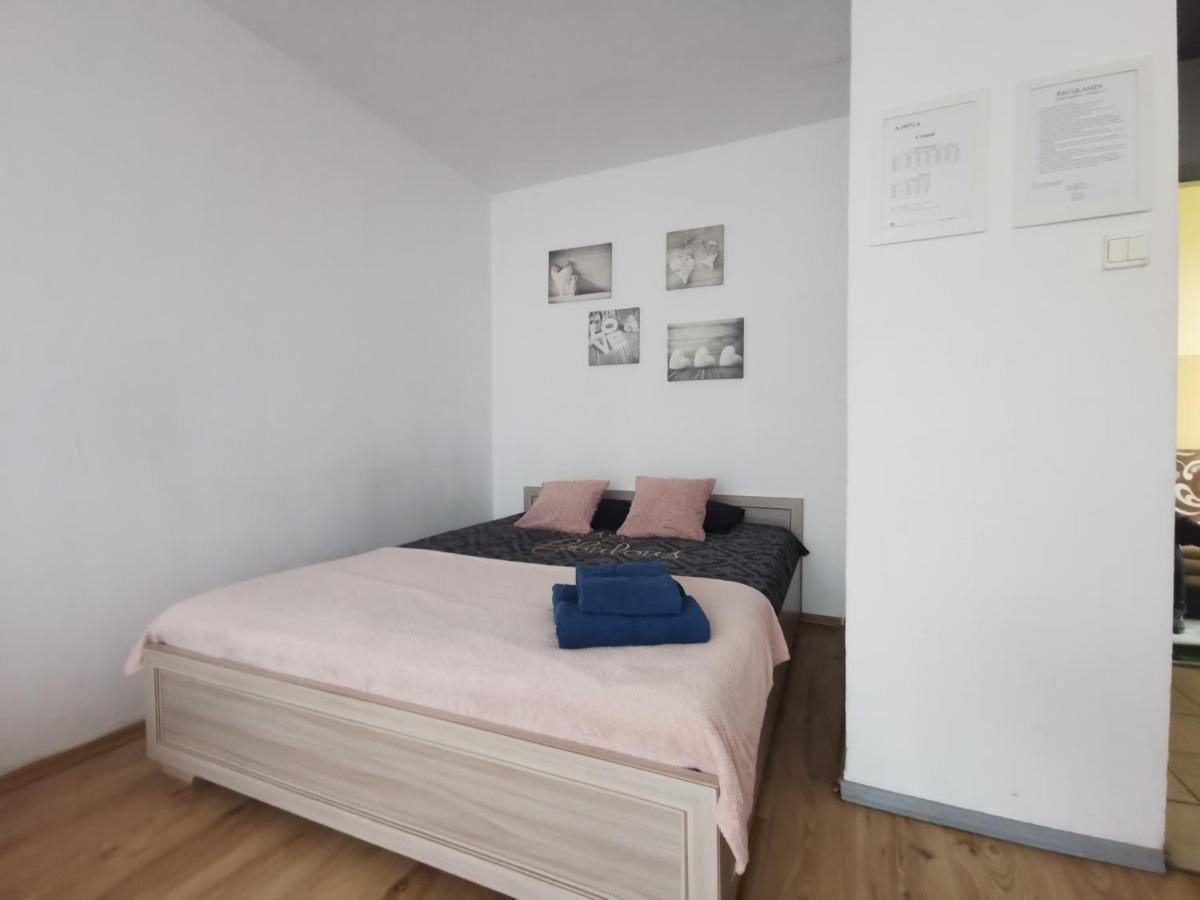 Kawalerka Z Balkonem 27 Daire Çestohova Dış mekan fotoğraf